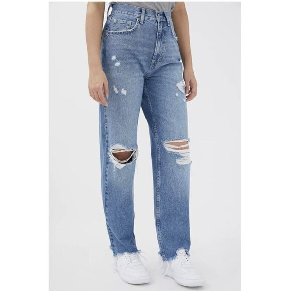 Urban Outfitters Denim - BDG Vintage Feel High Waisted Baggy Jean - Size 28
